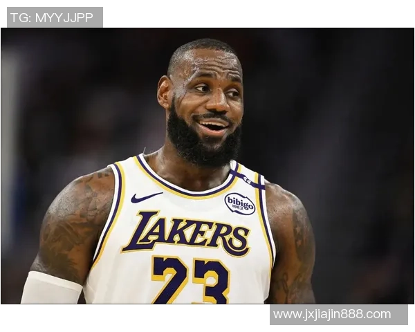 詹姆斯历史性里程碑达成成为首位4万分1万板1万助的篮球传奇